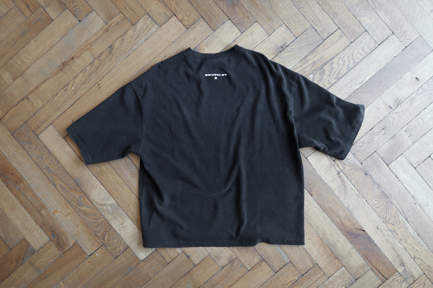 AGED TEE - Black