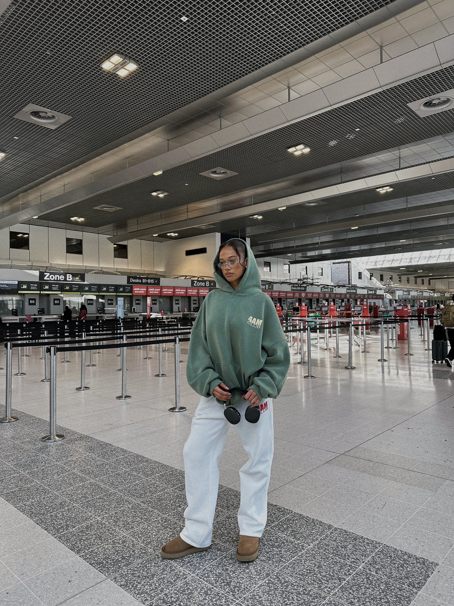 "4AM" STRAIGHT LEG SWEATPANTS - Off White